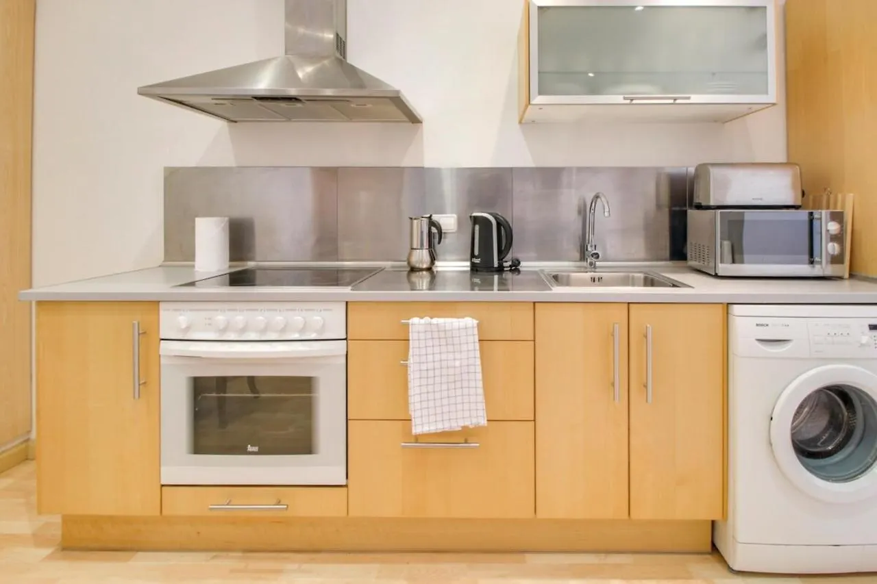 Apartment Fabulous 2 Bed With Terrace Close To Plaza Espana Barcelona