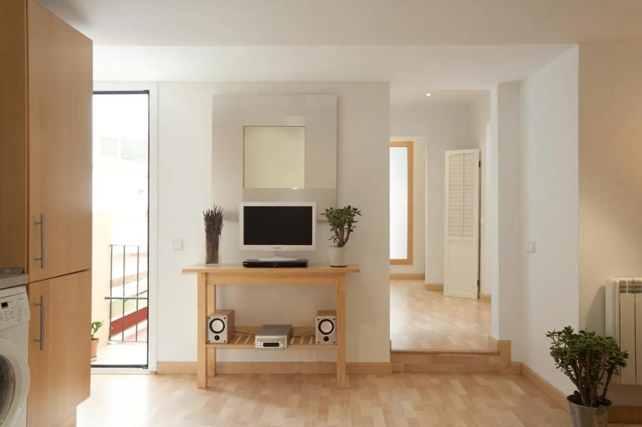 Apartment Fabulous 2 Bed With Terrace Close To Plaza Espana Barcelona Spain