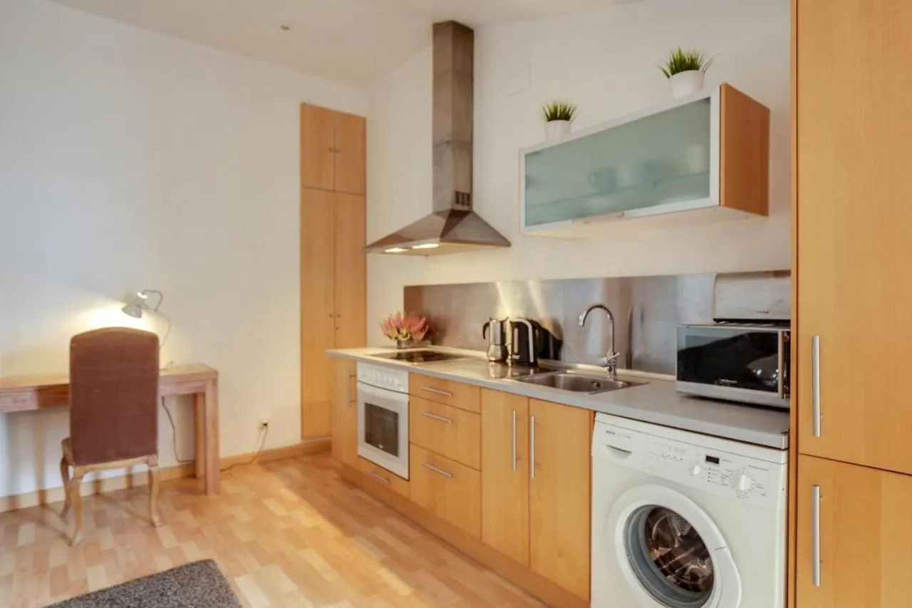 Fabulous 2 Bed With Terrace Close To Plaza Espana Barcelona 0*,
