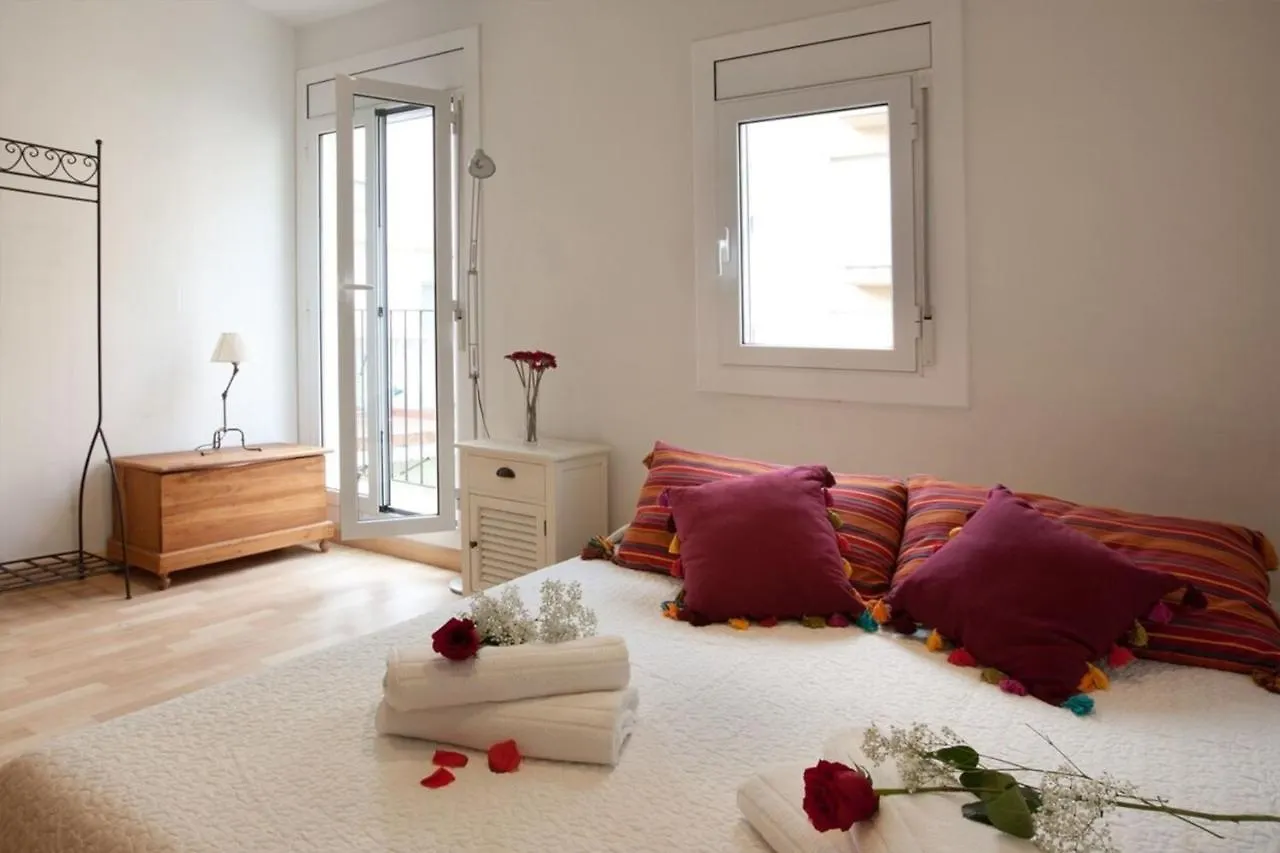 Apartment Fabulous 2 Bed With Terrace Close To Plaza Espana Barcelona
