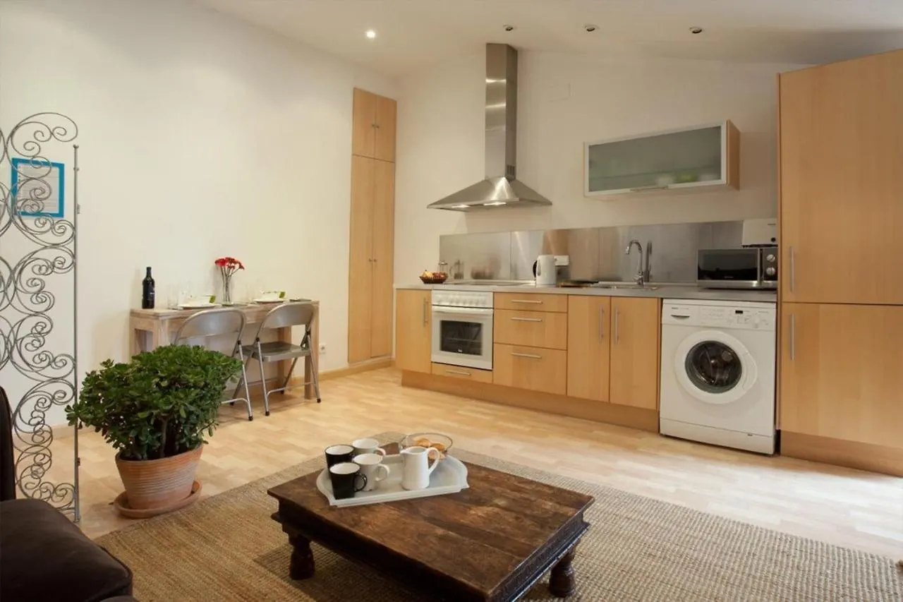 Fabulous 2 Bed With Terrace Close To Plaza Espana Barcelona Spain